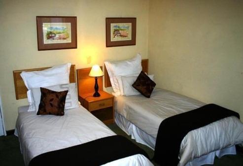 The Hogsback Inn Экстерьер фото